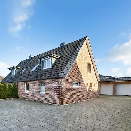 Gesamte Wohnung Mit Parkplatz Halstenbek Kültér fotó